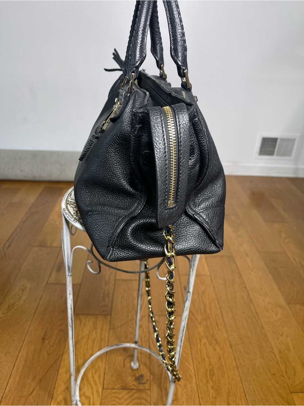 Rebecca Minkoff Black Leather Shoulder Bag with Gold Chain - Picture 7 of 9